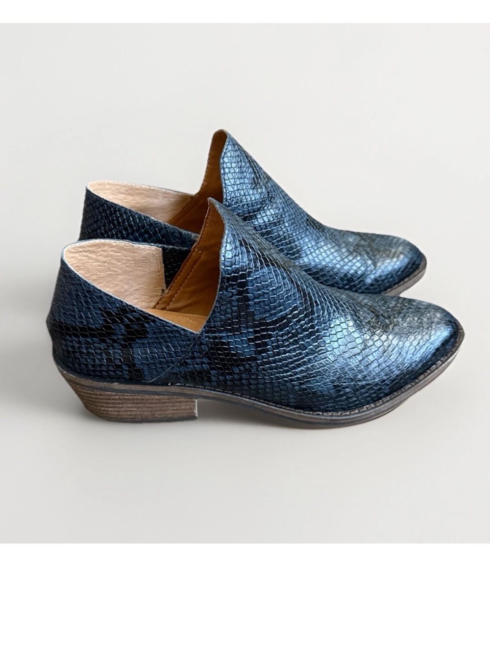 Lucky Brand Leather Blue Snakeskin Ankle Boots Women’s Sz 7.5